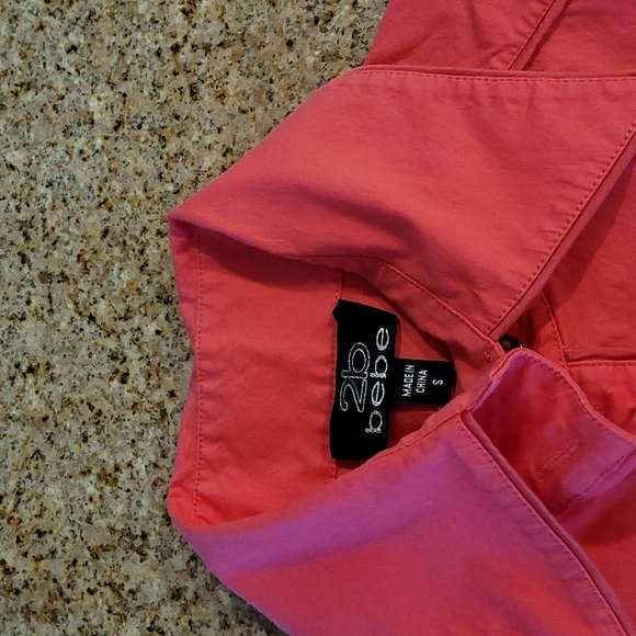 Women's Blouse 2b bebe size small - Picture 6 of 8